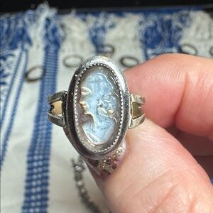 Vintage Cameo Ring